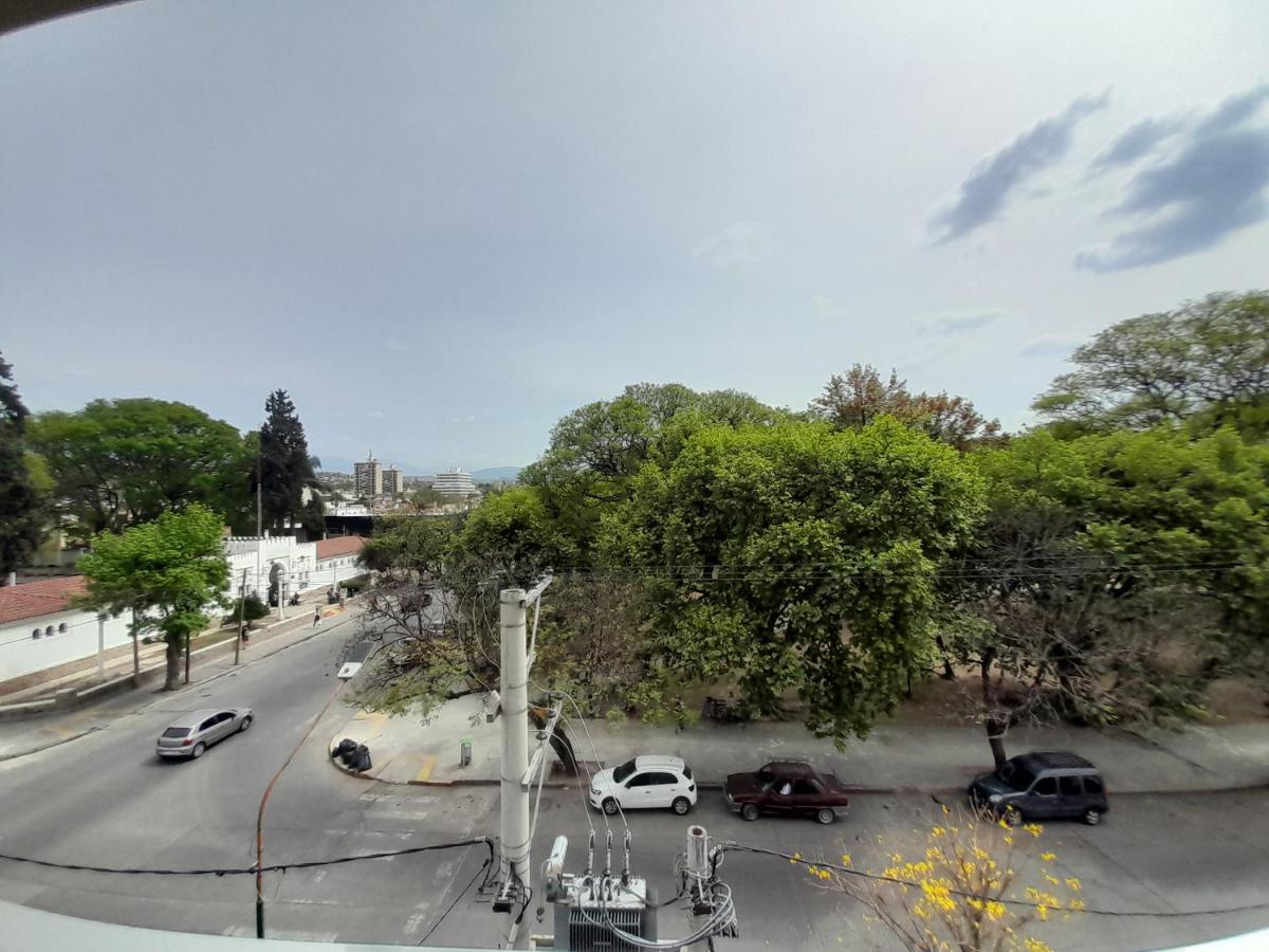 Departamento Centrico Plaza Alvarado Con Cochera Salta Eksteriør billede