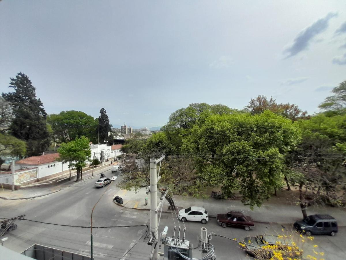 Departamento Centrico Plaza Alvarado Con Cochera Salta Eksteriør billede
