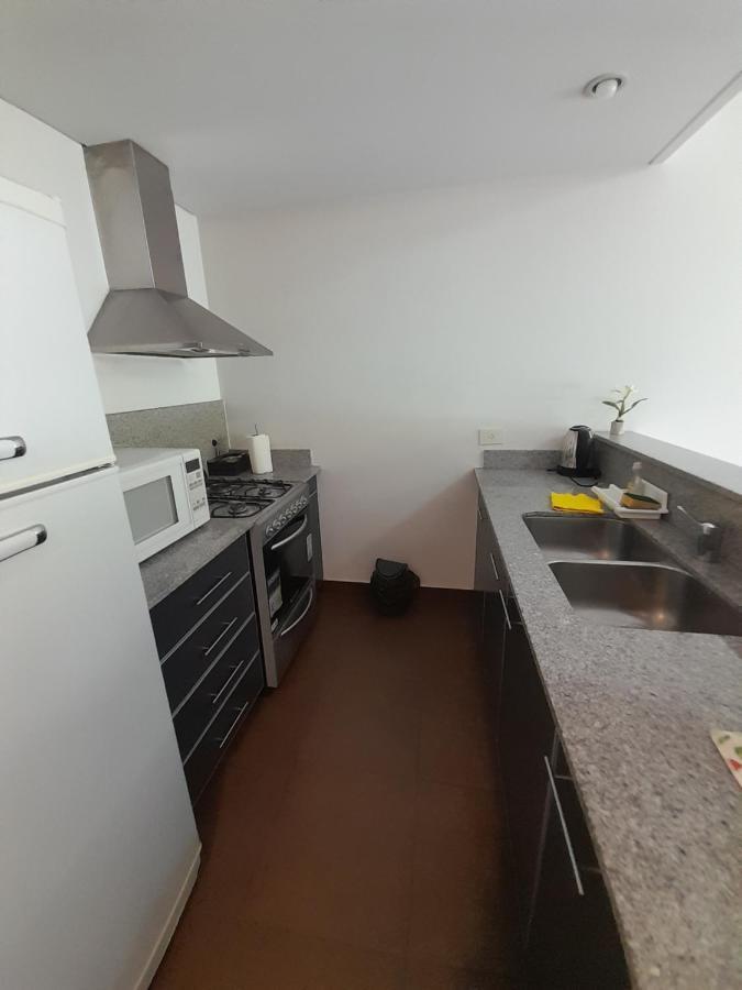 Departamento Centrico Plaza Alvarado Con Cochera Salta Eksteriør billede