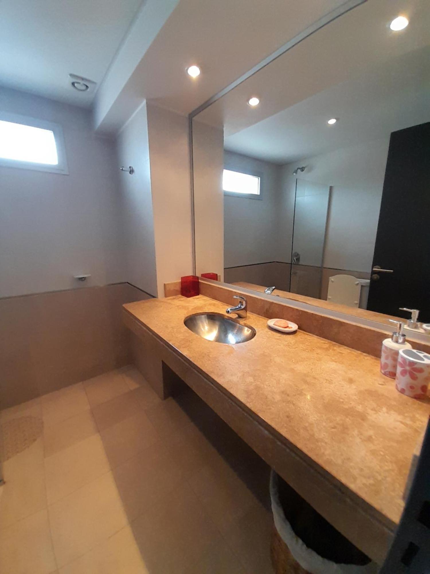 Departamento Centrico Plaza Alvarado Con Cochera Salta Eksteriør billede